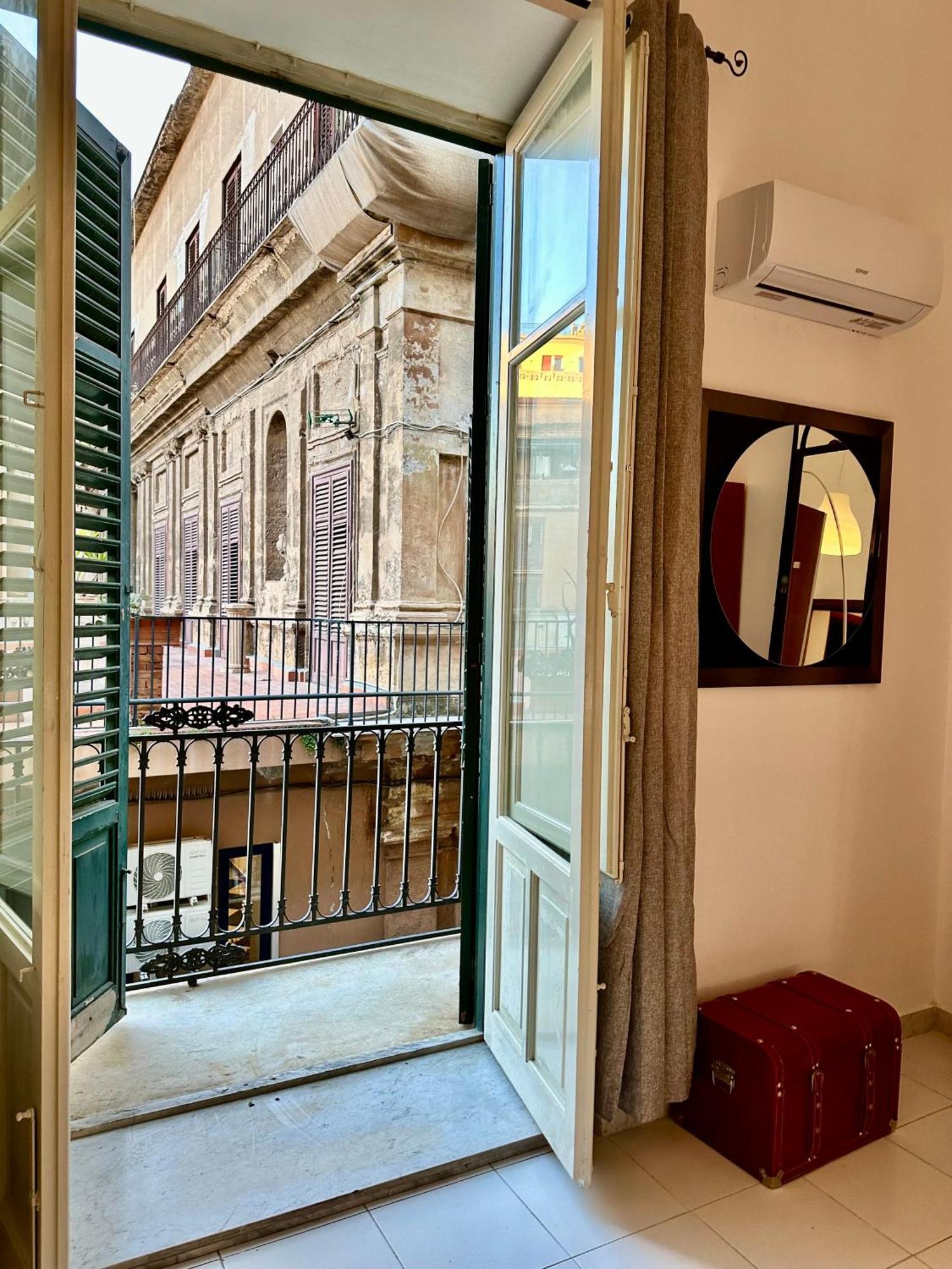 Apartament A Un Passo Dal Massimo 2 Palermo Zewnętrze zdjęcie